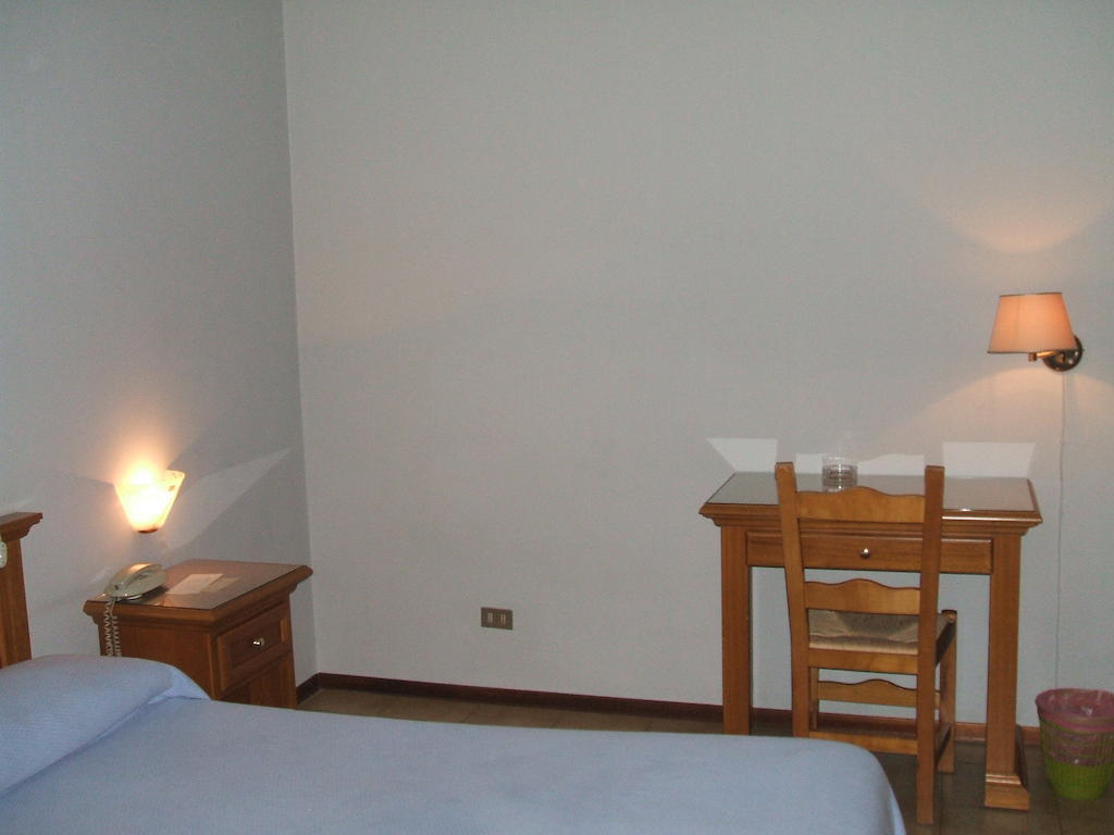 Hotel Ristorante Da Gianni Bovolone Rom bilde